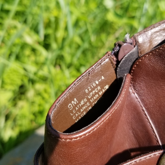 VTG 80s 90s Brown Leather Heeled Booties - Picture 8 of 12